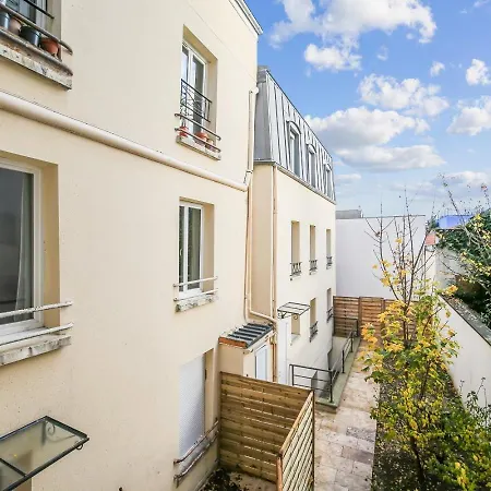 Apartmán Avec Mezzanine - R9 *