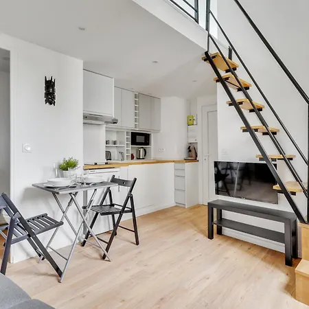 Avec Mezzanine - R9 * Montreuil (Seine-Saint-Denis)