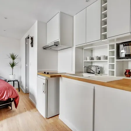 Avec Mezzanine - R9 Apartmán *